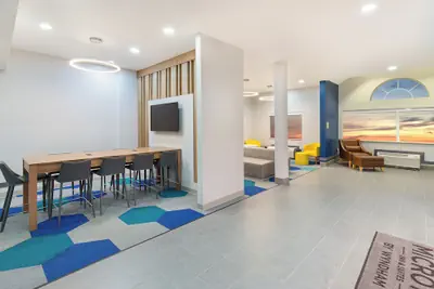 Photo 3 - Microtel Inn and Suites by Wyndham Columbus North