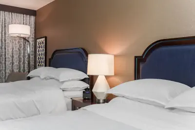 Photo 3 - Sheraton Tarrytown Hotel