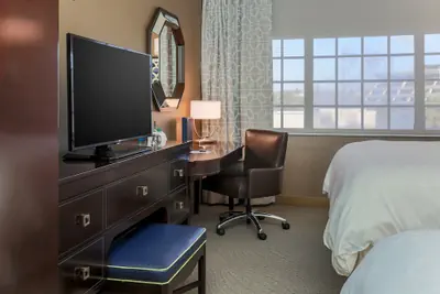 Photo 5 - Sheraton Tarrytown Hotel