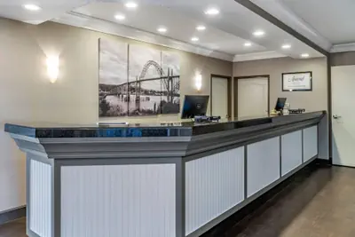 Photo 5 - Elizabeth Oceanfront Suites, an Ascend Collection Hotel