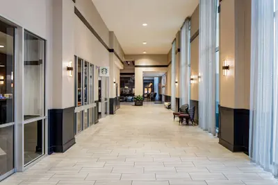 Photo 3 - Hilton Shreveport