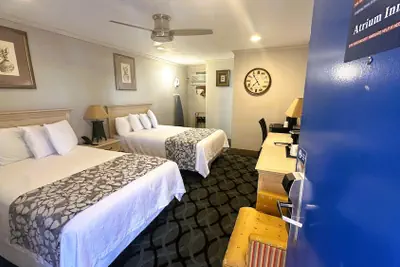 Photo 5 - Atrium Inn