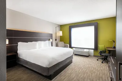 Photo 5 - Holiday Inn Express & Suites Spring Hill by IHG