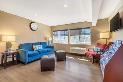 Photo 4 - Comfort Inn Monterey Park - Los Angeles