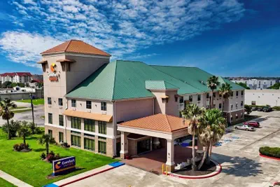 Photo 2 - Comfort Suites near NASA - Clear Lake