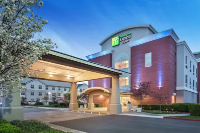 Photo 2 - Holiday Inn Express Hotel Sacramento Airport Natomas by IHG