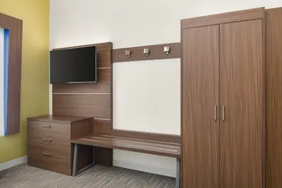Photo 5 - Holiday Inn Express Hotel Sacramento Airport Natomas by IHG