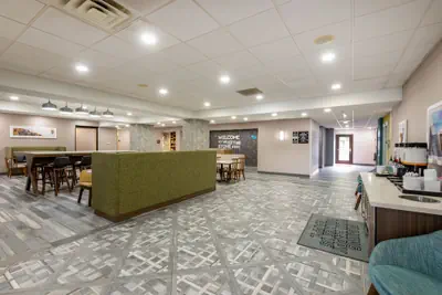 Photo 5 - Hampton Inn Belle Vernon