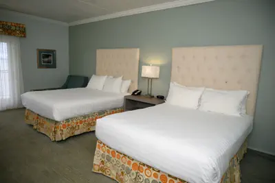 Photo 4 - Cherry Tree Inn & Suites