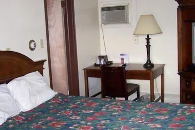 Photo 3 - Delta Motel