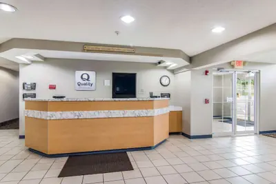 Photo 4 - Quality Inn & Suites Grove City - Outlet Mall