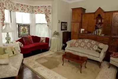Photo 3 - Six Acres Bed & Breakfast