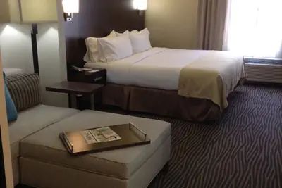 Photo 4 - Holiday Inn El Paso Airport by IHG