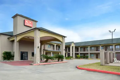 Photo 2 - Econo Lodge Inn & Suites Port Arthur near Sabine Pass