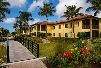 Photo 4 - Naples Bay Resort & Marina