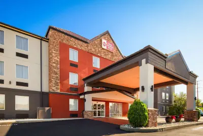 Photo 2 - Best Western Plus New Cumberland Inn & Suites
