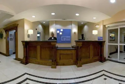 Photo 3 - Holiday Inn Express Hotel & Suites Vernon College Area by IHG