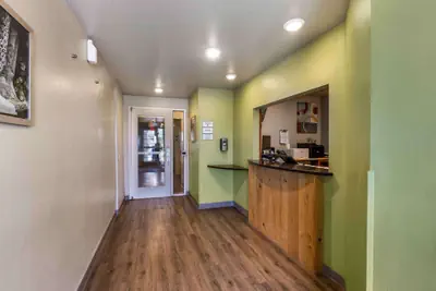 Photo 4 - Extended Stay America Select Suites - Lubbock - South