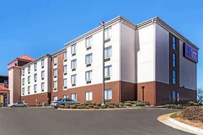 Photo 2 - Comfort Suites Tuscaloosa near University