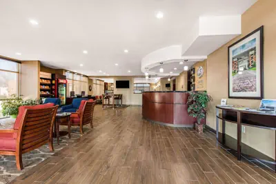 Photo 4 - Comfort Suites Tuscaloosa near University