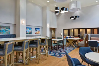 Photo 4 - Hampton Inn & Suites Clearwater/St. Petersburg-Ulmerton Road, FL