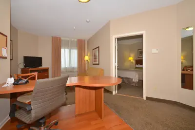 Photo 4 - Candlewood Suites Clarksville by IHG