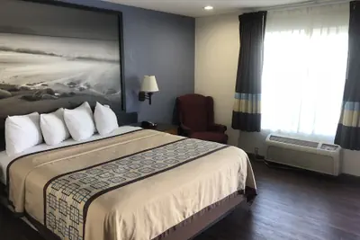 Photo 2 - Northgate Motel