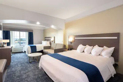 Photo 4 - SureStay Plus Hotel by Best Western Billings