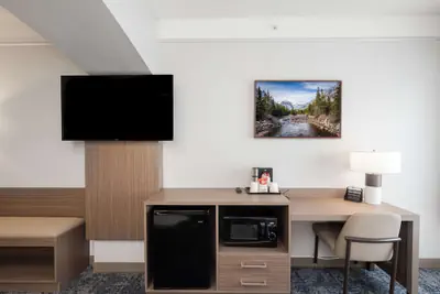 Photo 5 - SureStay Plus Hotel by Best Western Billings