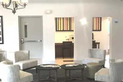 Photo 3 - Holiday Inn Express Venice by IHG