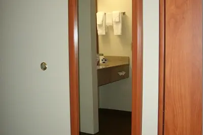 Photo 5 - AmericInn by Wyndham Thief River Falls