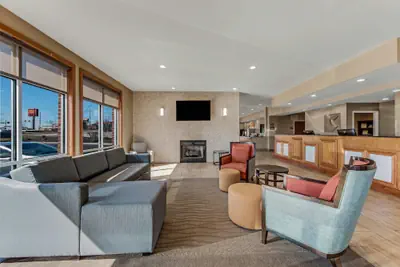 Photo 4 - Comfort Suites Huntsville MidCity District at Research Park