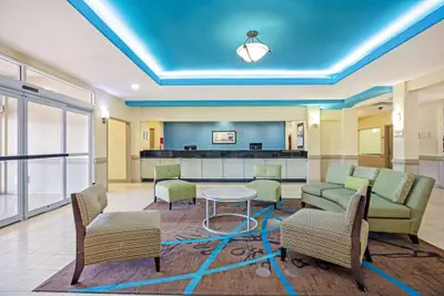 Photo 3 - La Quinta Inn & Suites by Wyndham Corpus Christi Airport