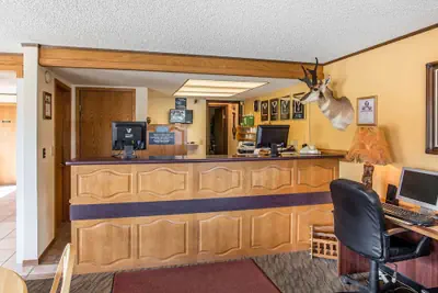 Photo 4 - Rodeway Inn Pronghorn Lodge