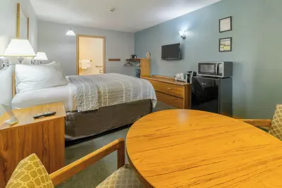 Photo 5 - Resort City Inn Coeur d'Alene