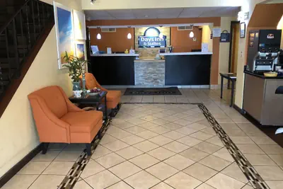 Photo 5 - Days Inn & Suites by Wyndham Stevens Point