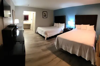 Photo 5 - Mission Inn and Suites