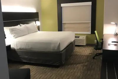 Photo 3 - Holiday Inn Express Hotel & Suites Charlotte Arrowood by IHG