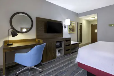 Photo 5 - Hampton Inn & Suites Jackson