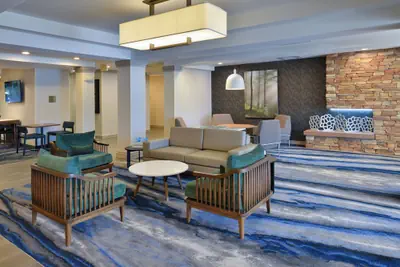 Photo 4 - Fairfield Inn & Suites by Marriott Greensboro Wendover