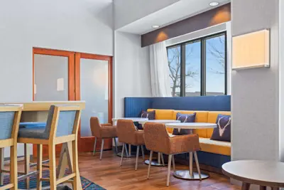Photo 5 - Hampton Inn & Suites Greeley