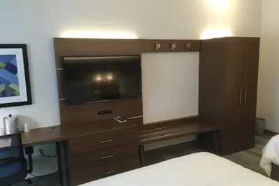 Photo 4 - Holiday Inn Express & Suites Bethlehem Arpt-Allentown Area