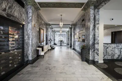 Photo 3 - Colcord Hotel Oklahoma City, Curio Collection by Hilton
