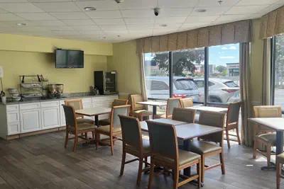Photo 5 - Super 8 by Wyndham Albany