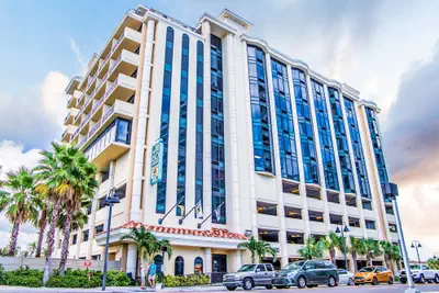 Photo 2 - Pier House 60 Clearwater Beach Marina Hotel