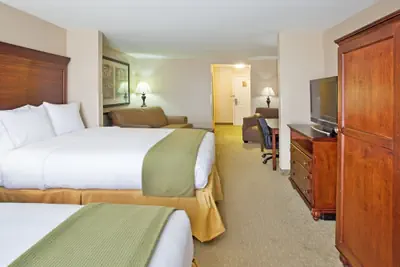 Photo 4 - Holiday Inn Express Savannah Airport by IHG