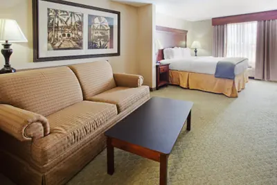 Photo 3 - Holiday Inn Express Savannah Airport by IHG