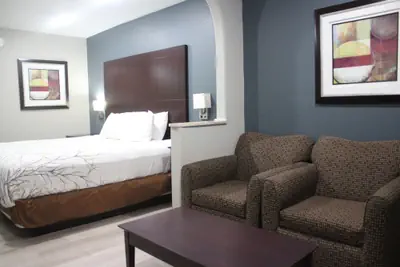 Photo 4 - Cotulla Executive Inn