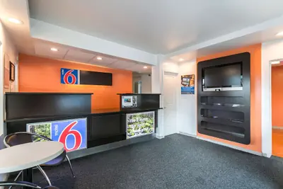 Photo 5 - Motel 6 University Missoula