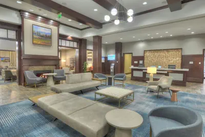 Photo 4 - Sheraton Baltimore Washington Airport Hotel - BWI